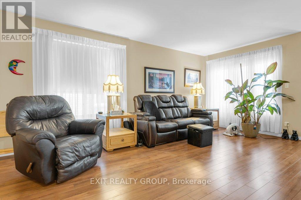 55 Gavey Street, Belleville (Thurlow Ward), Ontario  K8N 0L8 - Photo 12 - X12894738