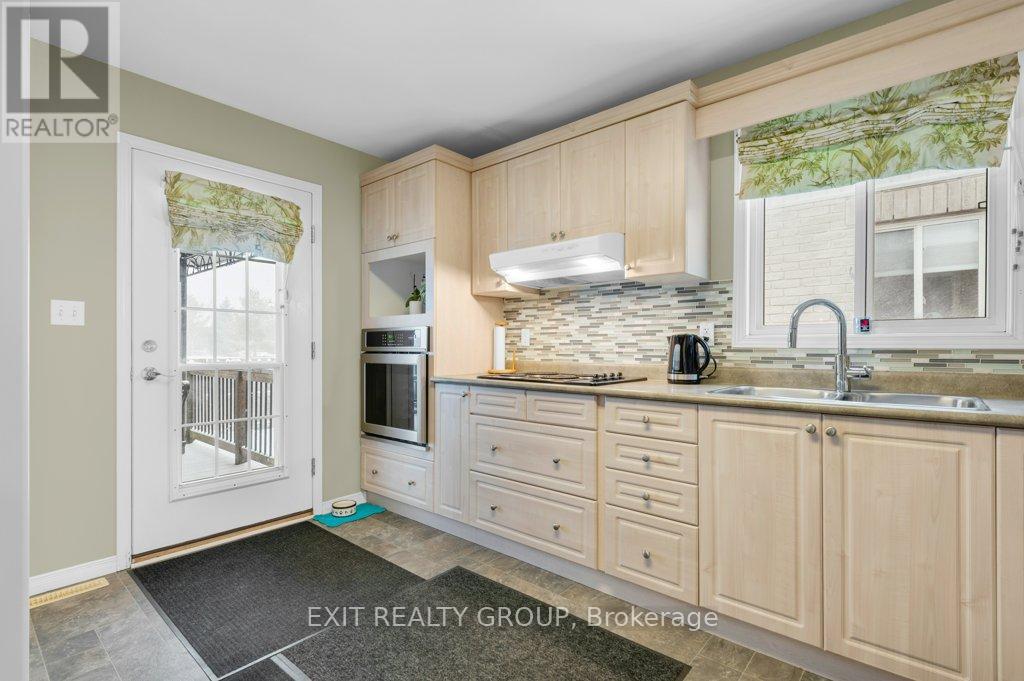 55 Gavey Street, Belleville (Thurlow Ward), Ontario  K8N 0L8 - Photo 13 - X12894738