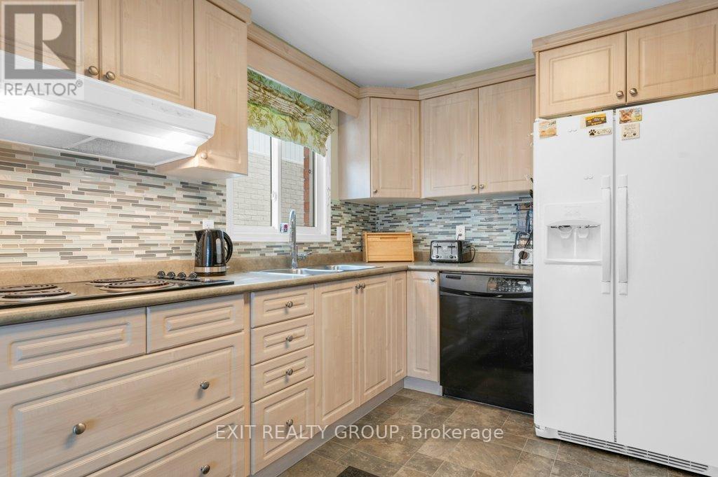 55 Gavey Street, Belleville (Thurlow Ward), Ontario  K8N 0L8 - Photo 14 - X12894738