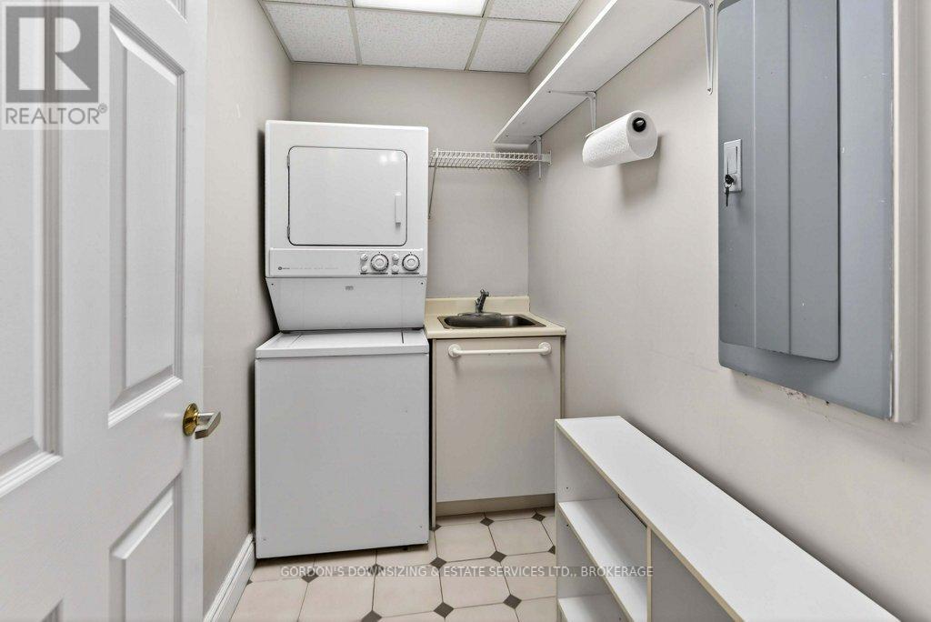 302 - 20 Gore Street, Kingston (Central City East), Ontario  K7L 2L1 - Photo 10 - X12894672