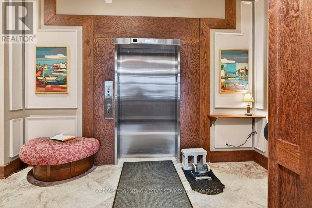 302 - 20 Gore Street, Kingston (Central City East), Ontario  K7L 2L1 - Photo 3 - X12894672