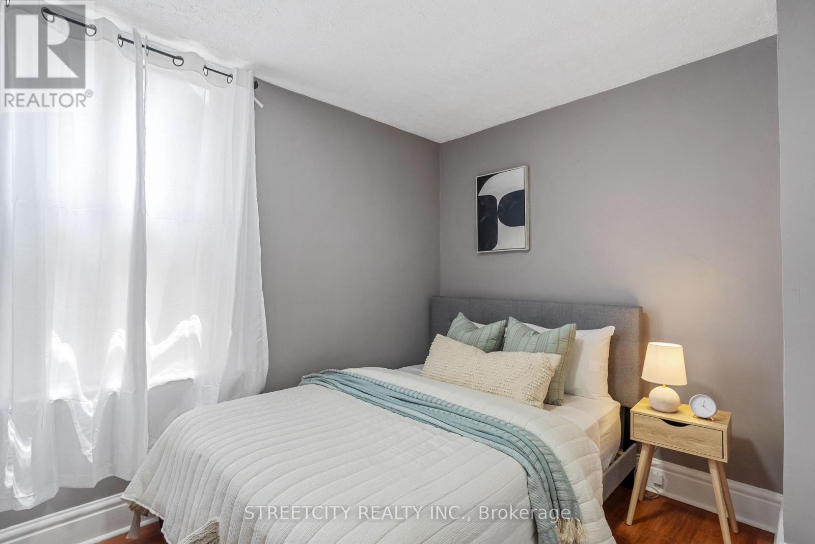 239 Highbury Avenue, London East, Ontario  N5Z 2W8 - Photo 12 - X12894784