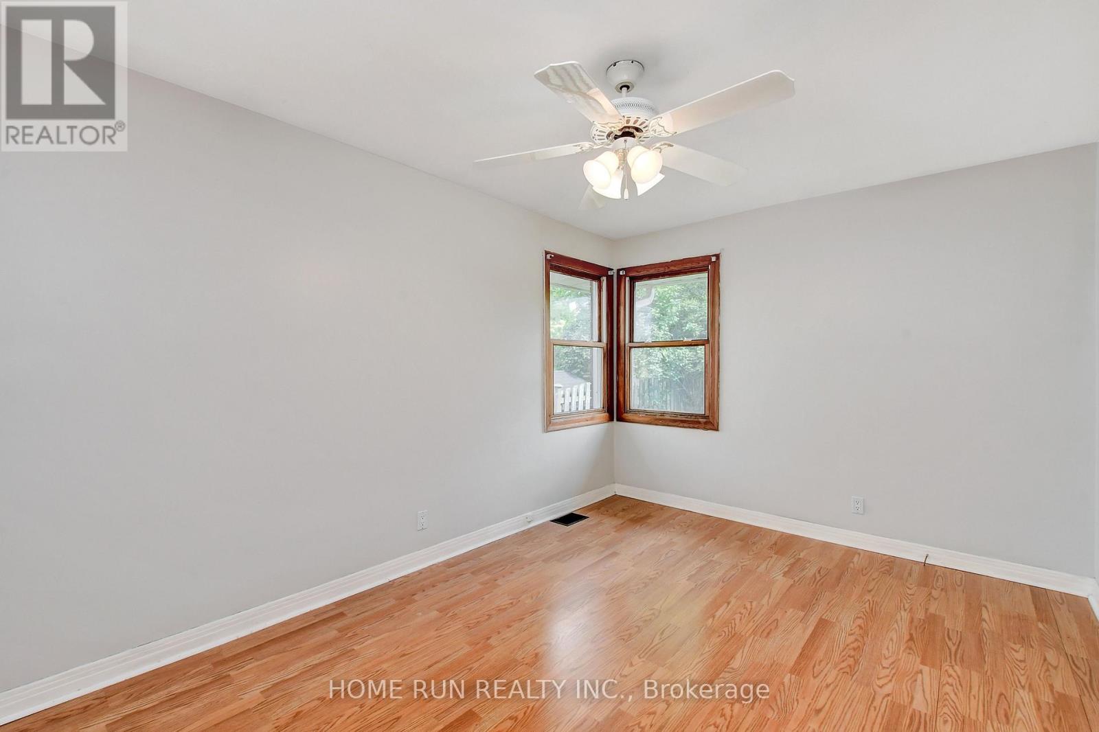 524 Braydon Avenue, Ottawa, Ontario  K1G 0W8 - Photo 9 - X12894740