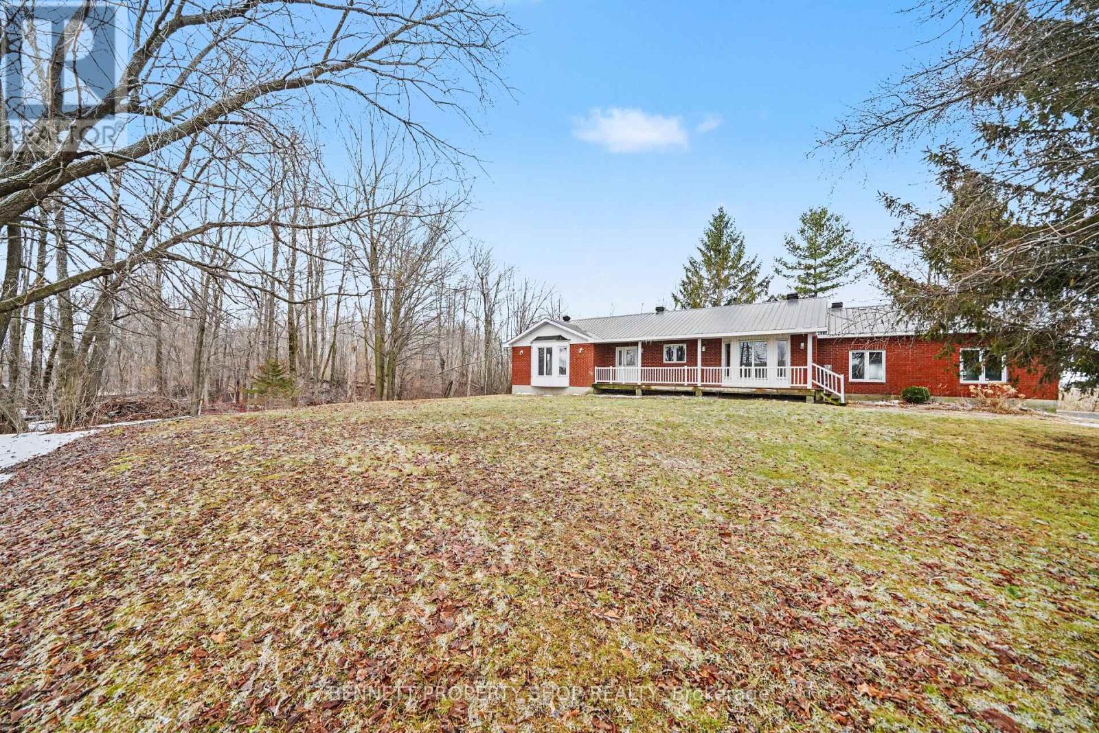 1450 South Russell Road, Russell, Ontario  K4R 1E5 - Photo 2 - X12894750