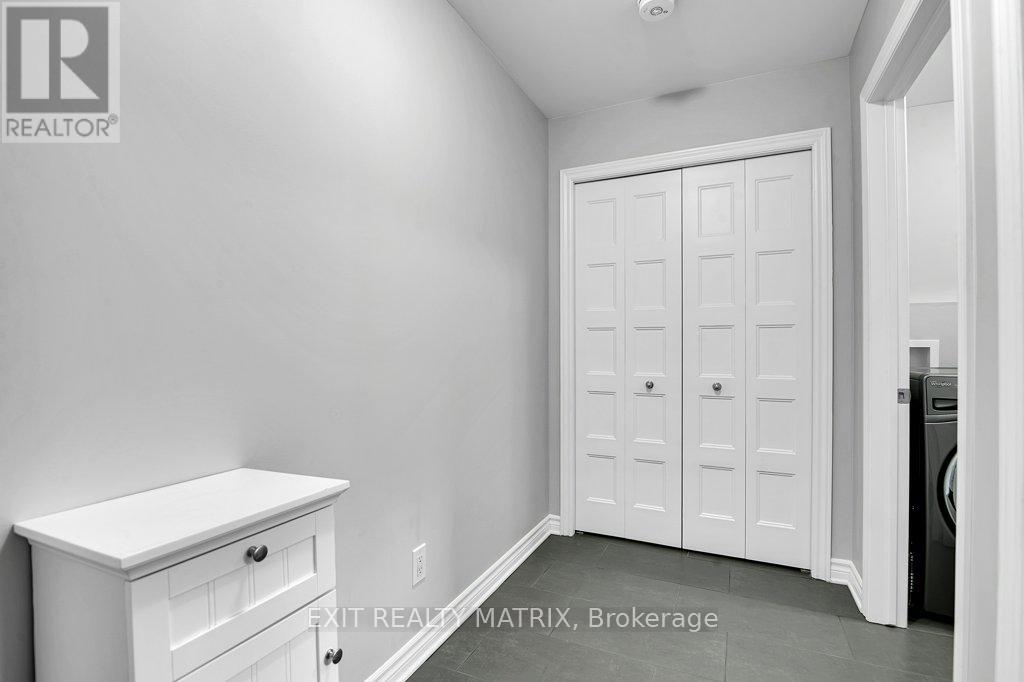 106 Cobblestone Drive, Russell, Ontario  K4R 0B2 - Photo 12 - X12894758