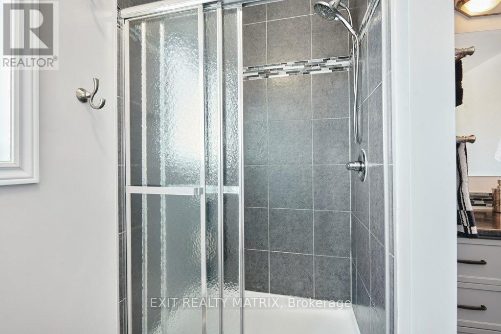 106 Cobblestone Drive, Russell, Ontario  K4R 0B2 - Photo 20 - X12894758