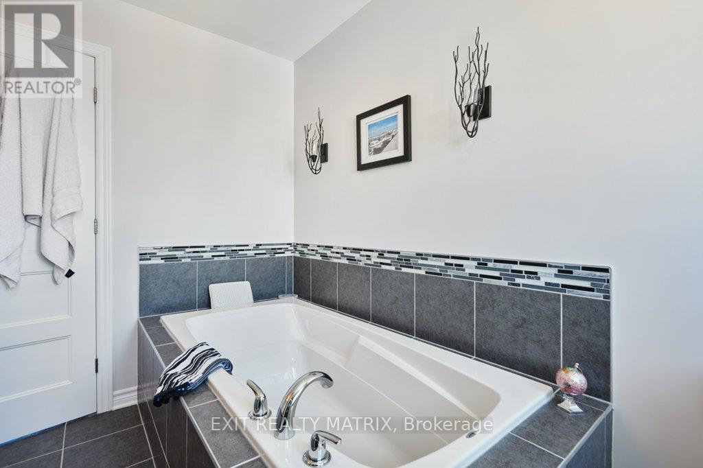 106 Cobblestone Drive, Russell, Ontario  K4R 0B2 - Photo 21 - X12894758