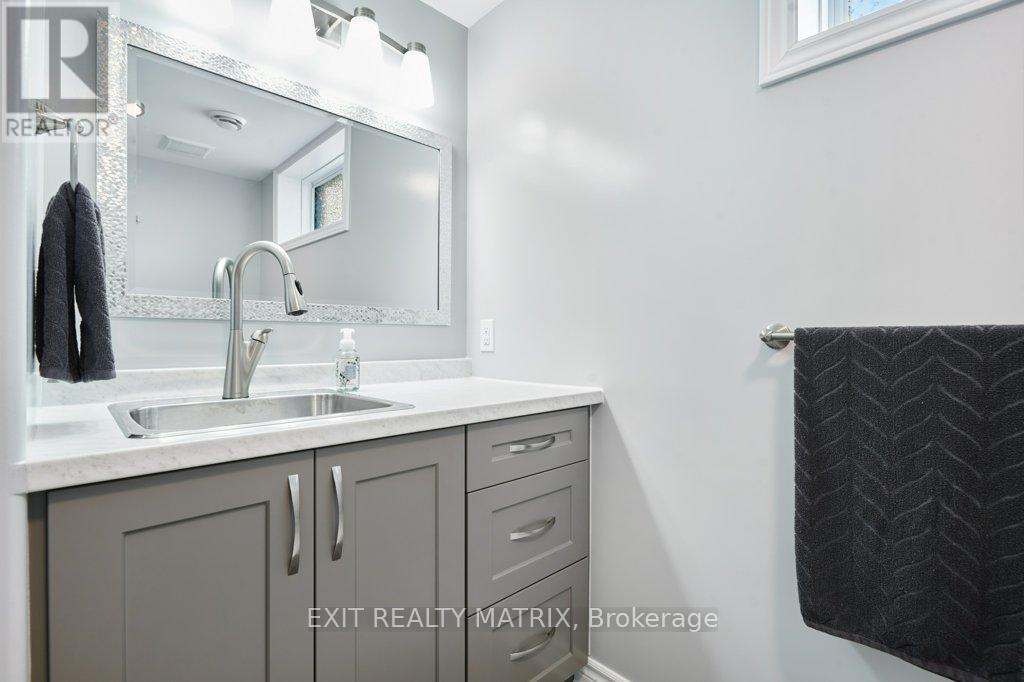 106 Cobblestone Drive, Russell, Ontario  K4R 0B2 - Photo 29 - X12894758