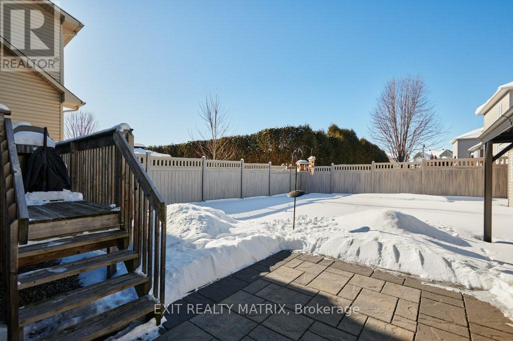 106 Cobblestone Drive, Russell, Ontario  K4R 0B2 - Photo 31 - X12894758