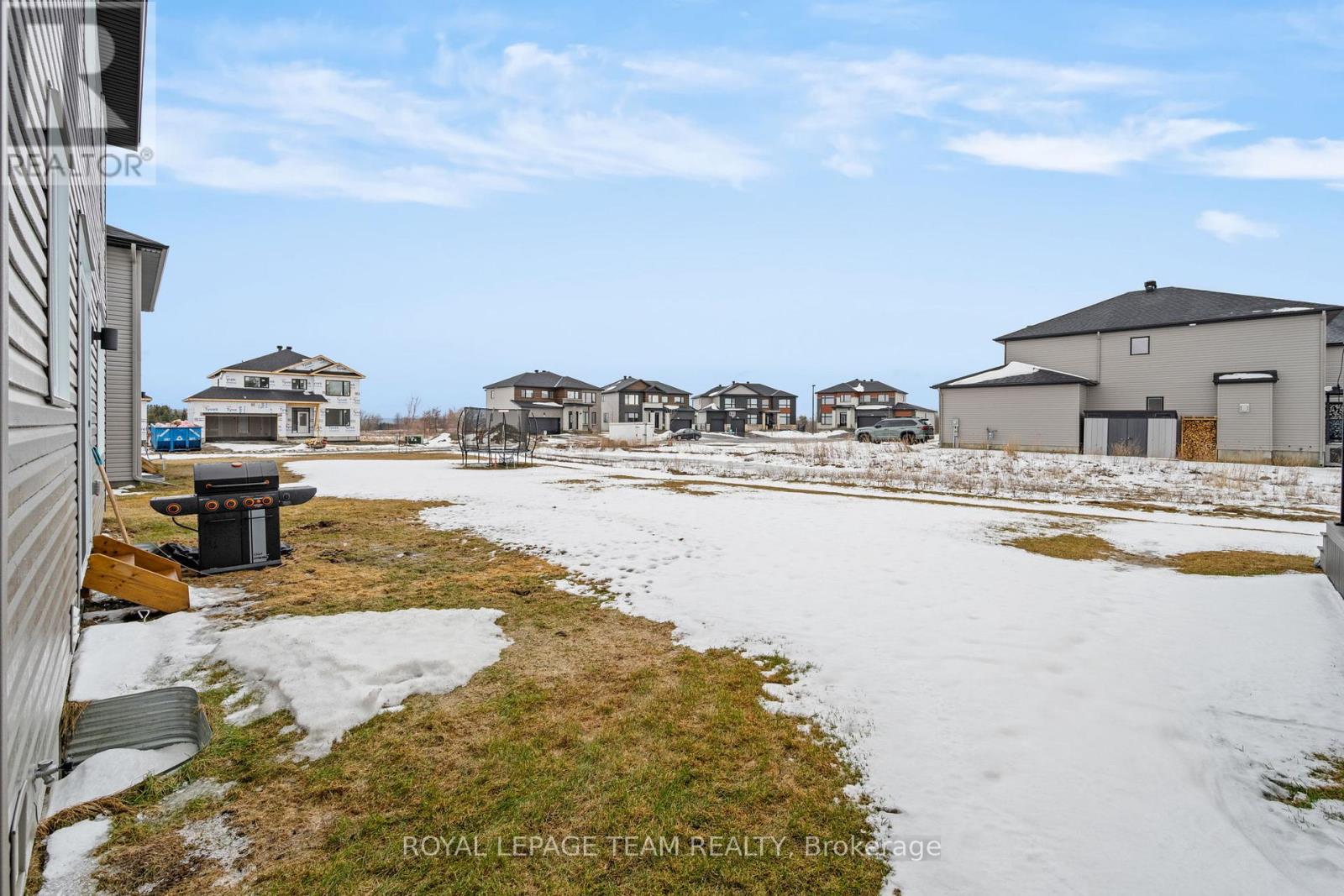 437 Fleet Canuck Private, Ottawa, Ontario  K0A 1L0 - Photo 38 - X12894840