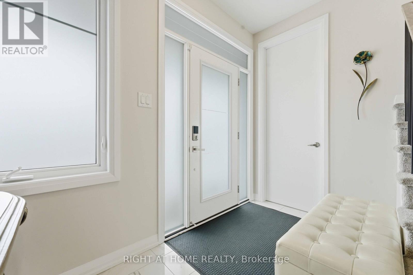 643 Terrier Circle, Ottawa, Ontario  K0A 2Z0 - Photo 3 - X12894886