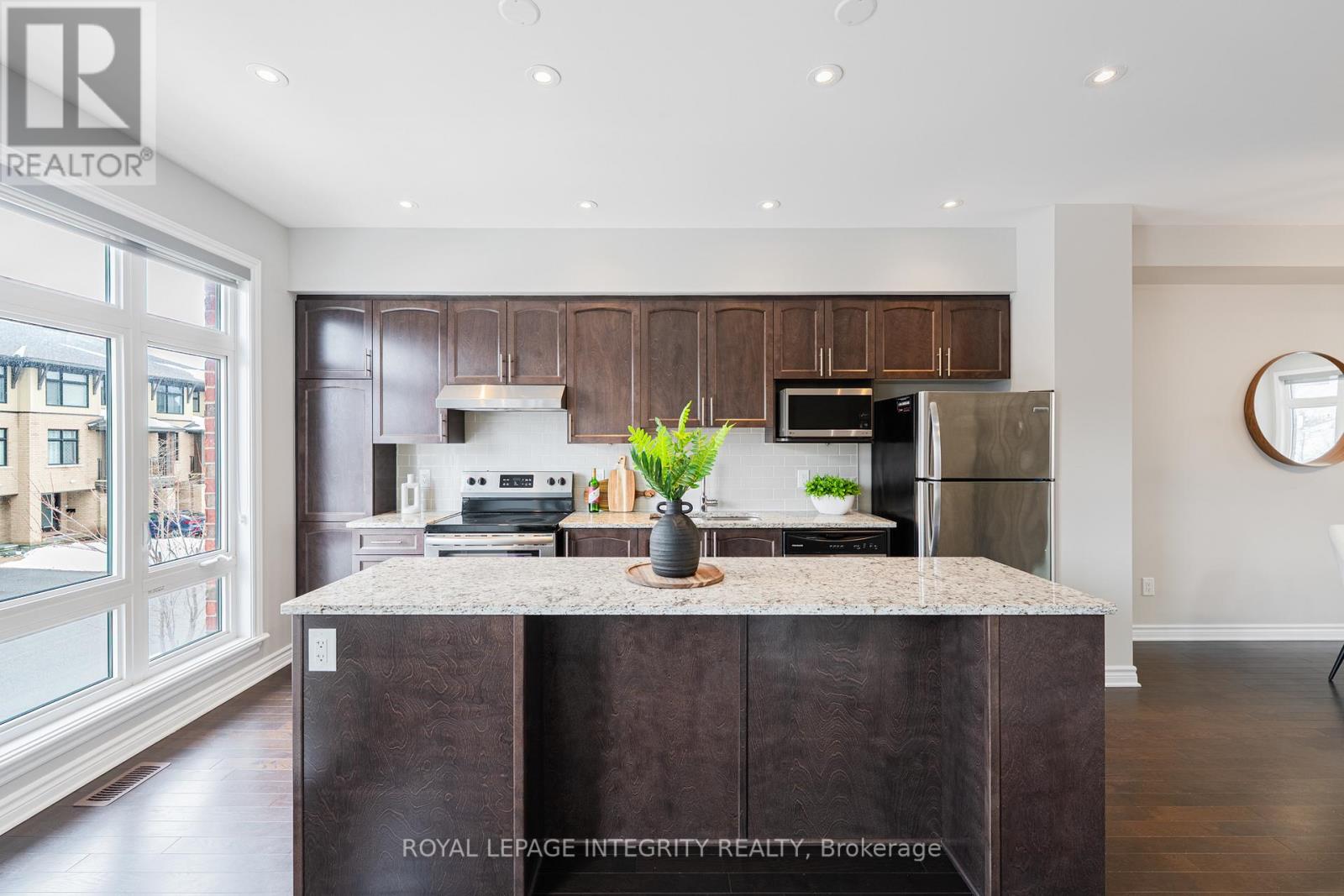 106 Wild Senna Way, Ottawa, Ontario  K2J 5Z7 - Photo 11 - X12894898