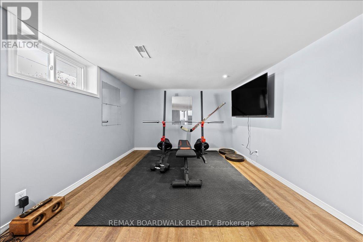 789 Fifth Street, Renfrew, Ontario  K7V 1G3 - Photo 23 - X12894940