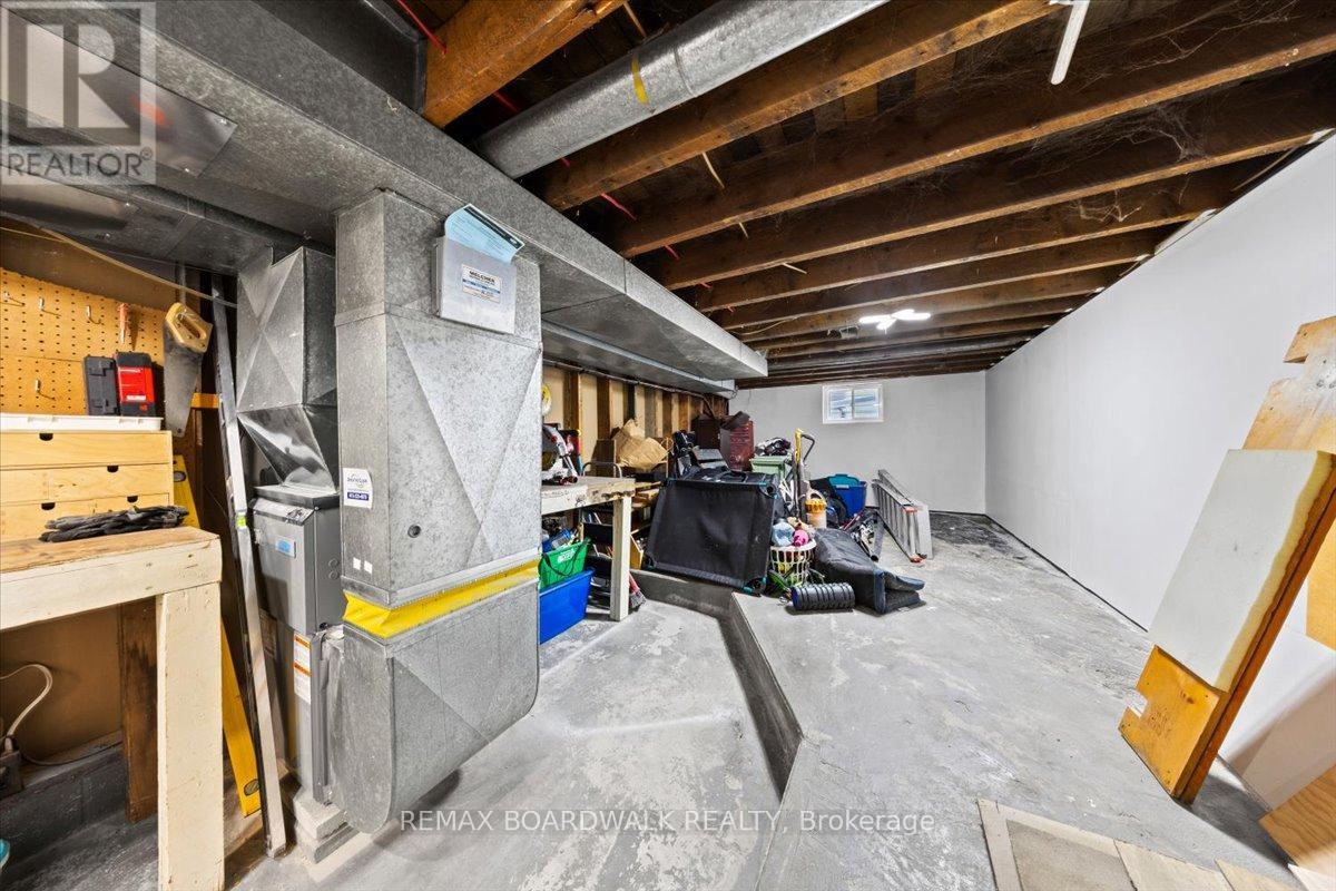 789 Fifth Street, Renfrew, Ontario  K7V 1G3 - Photo 27 - X12894940