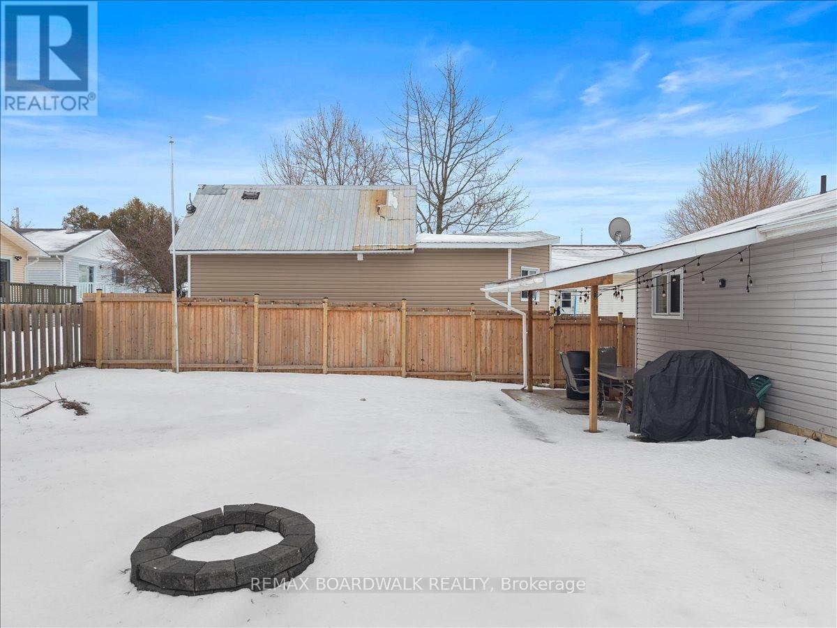 789 Fifth Street, Renfrew, Ontario  K7V 1G3 - Photo 30 - X12894940