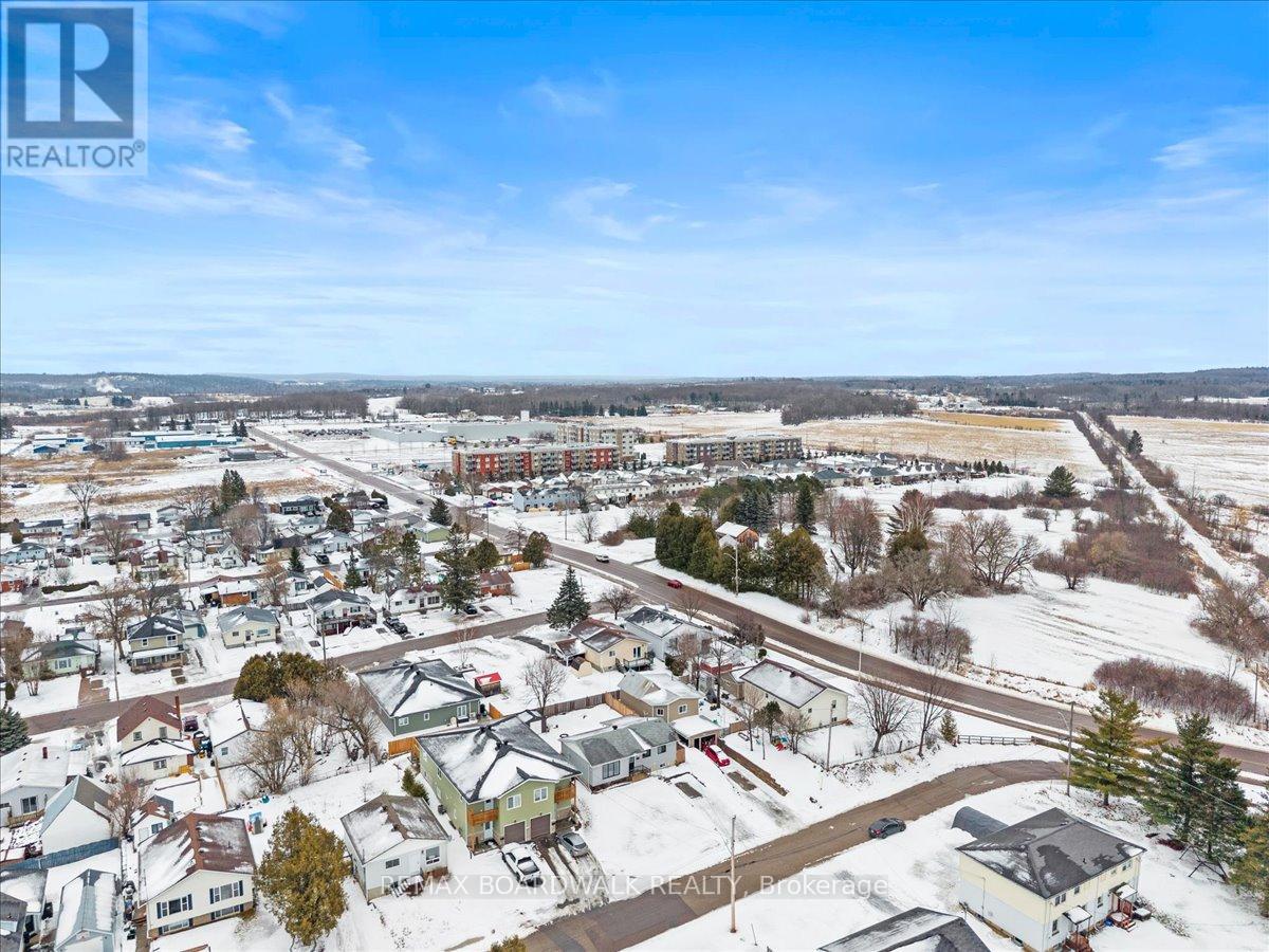 789 Fifth Street, Renfrew, Ontario  K7V 1G3 - Photo 34 - X12894940