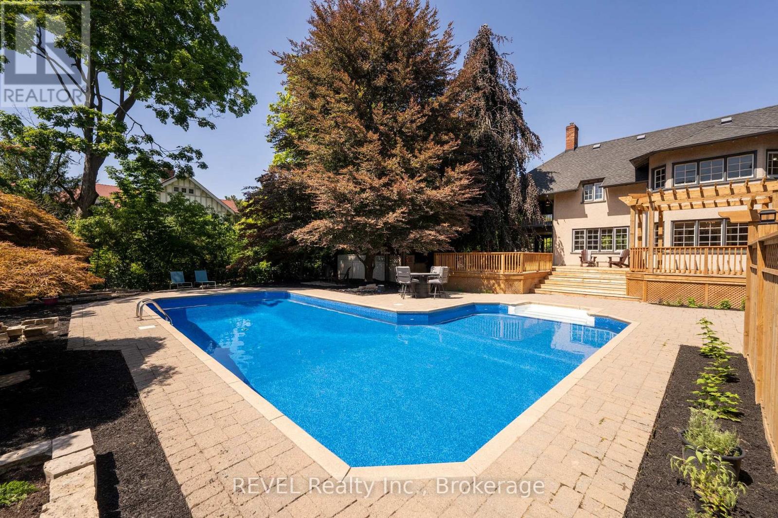 166 Queen Street, Niagara-On-The-Lake, Ontario  L0S 1J0 - Photo 43 - X12894706