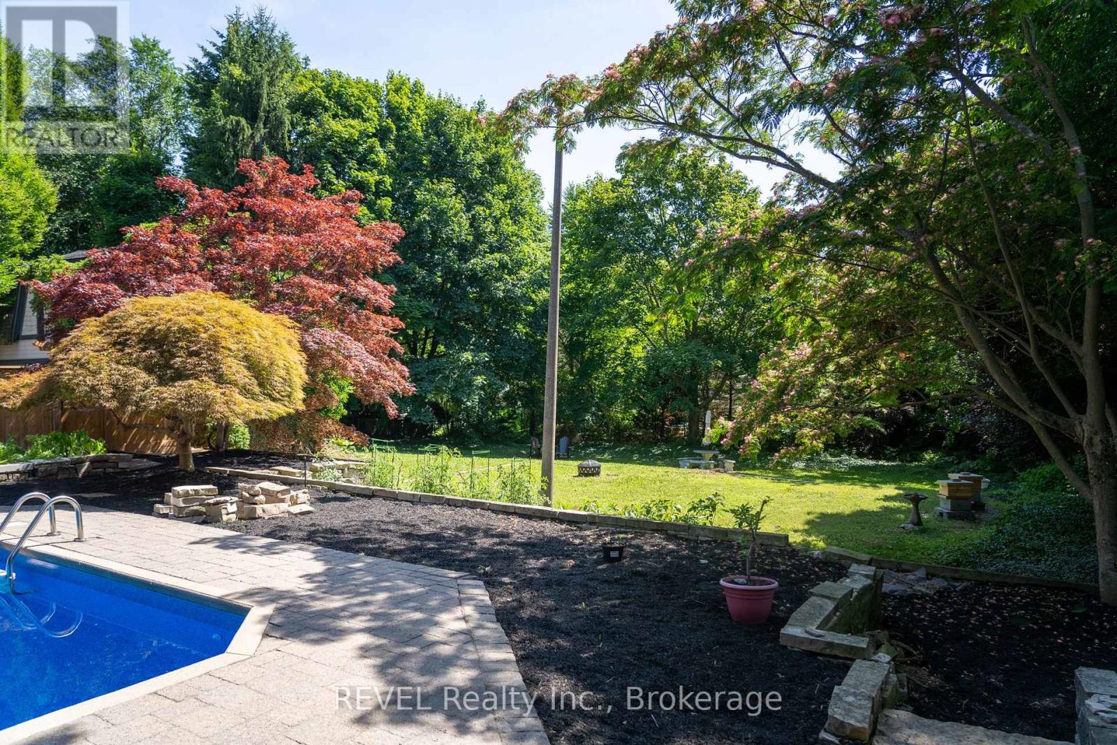 166 Queen Street, Niagara-On-The-Lake, Ontario  L0S 1J0 - Photo 47 - X12894706