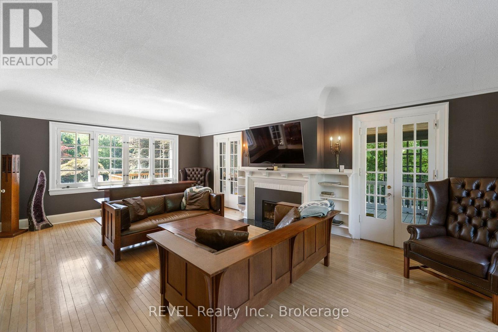 166 Queen Street, Niagara-On-The-Lake, Ontario  L0S 1J0 - Photo 9 - X12894706