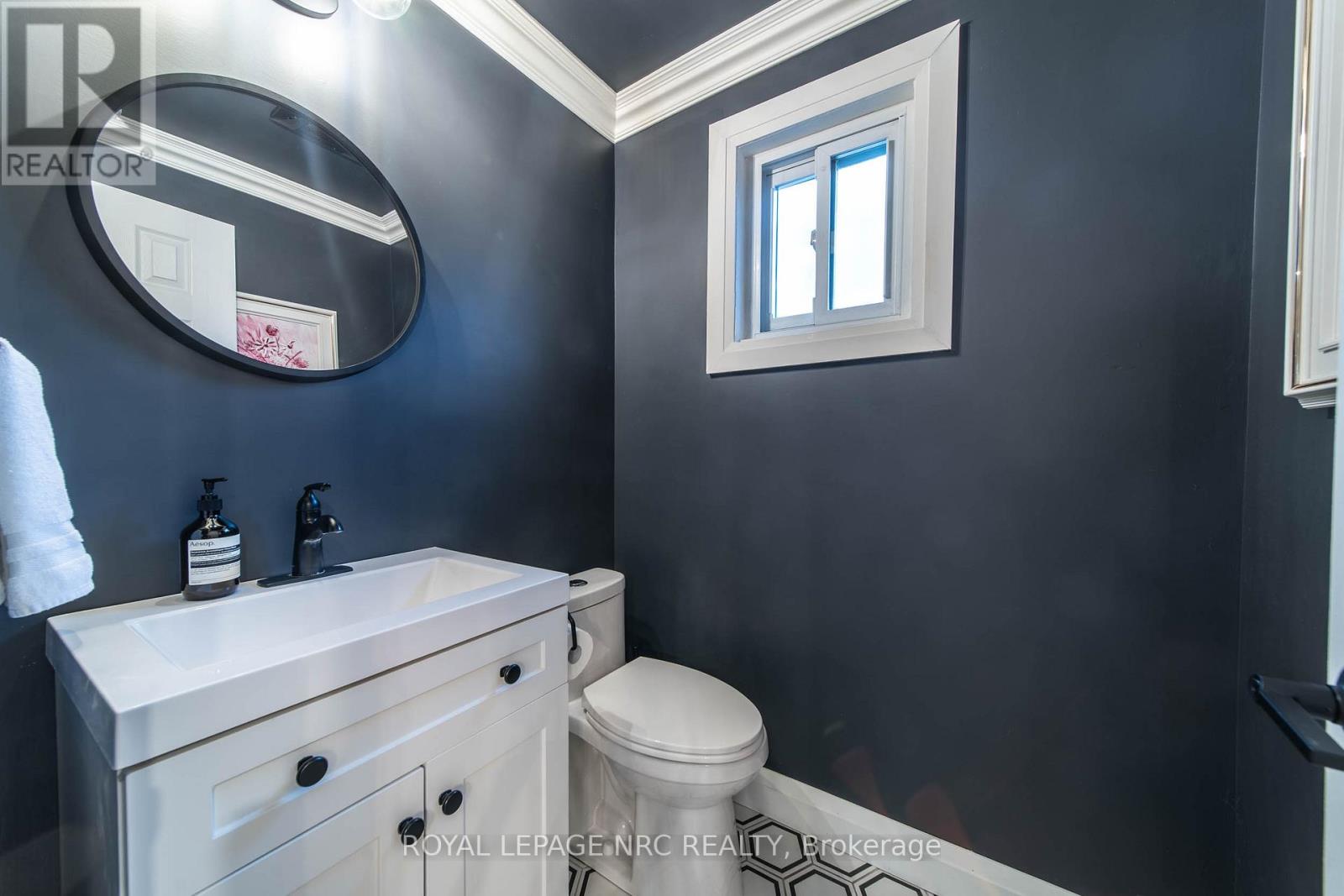 5717 Morden Drive, Niagara Falls, Ontario  L2E 3C6 - Photo 10 - X12894766