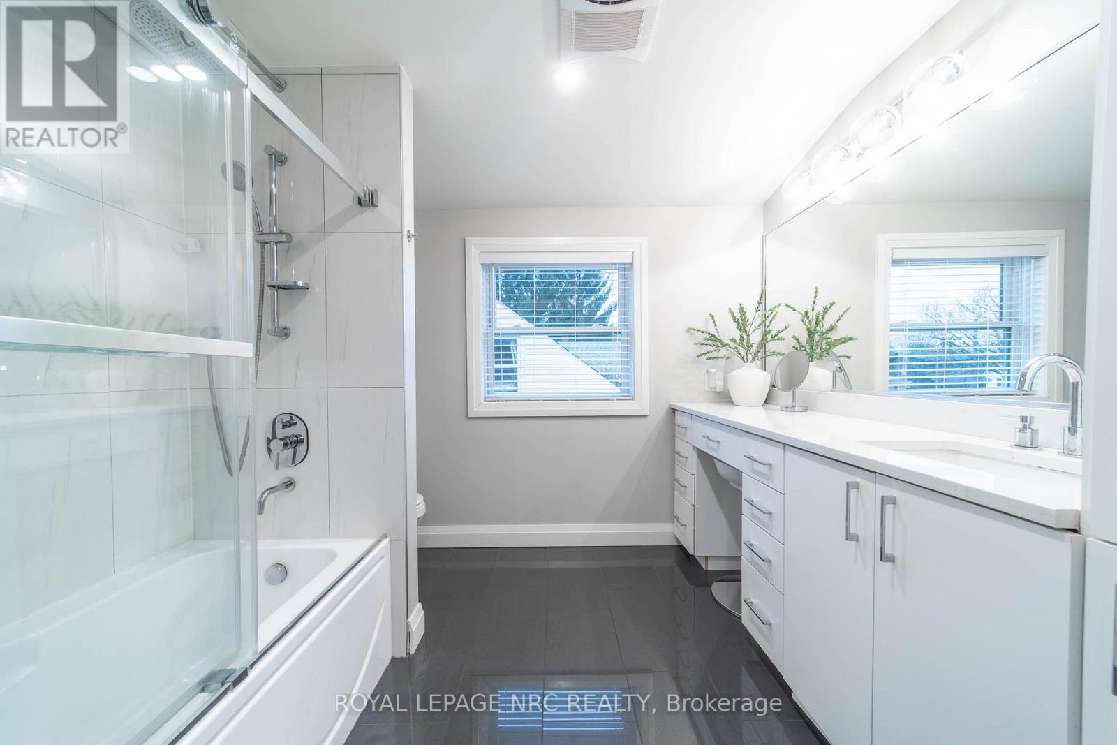 5717 Morden Drive, Niagara Falls, Ontario  L2E 3C6 - Photo 13 - X12894766