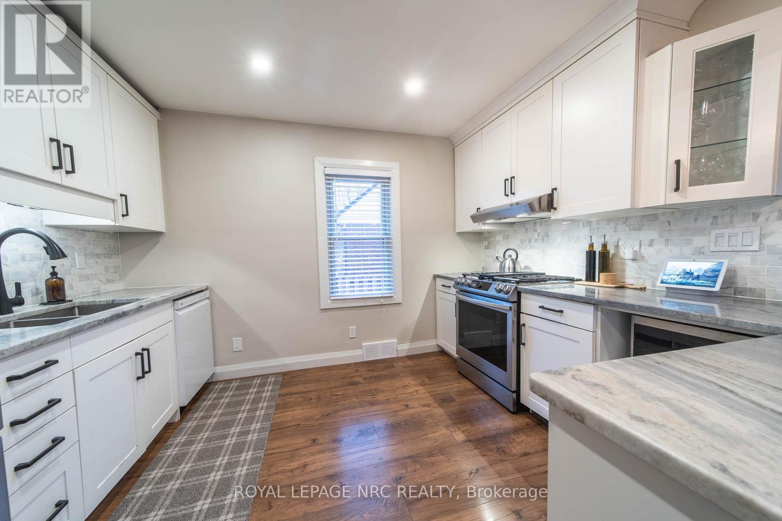 5717 Morden Drive, Niagara Falls, Ontario  L2E 3C6 - Photo 6 - X12894766