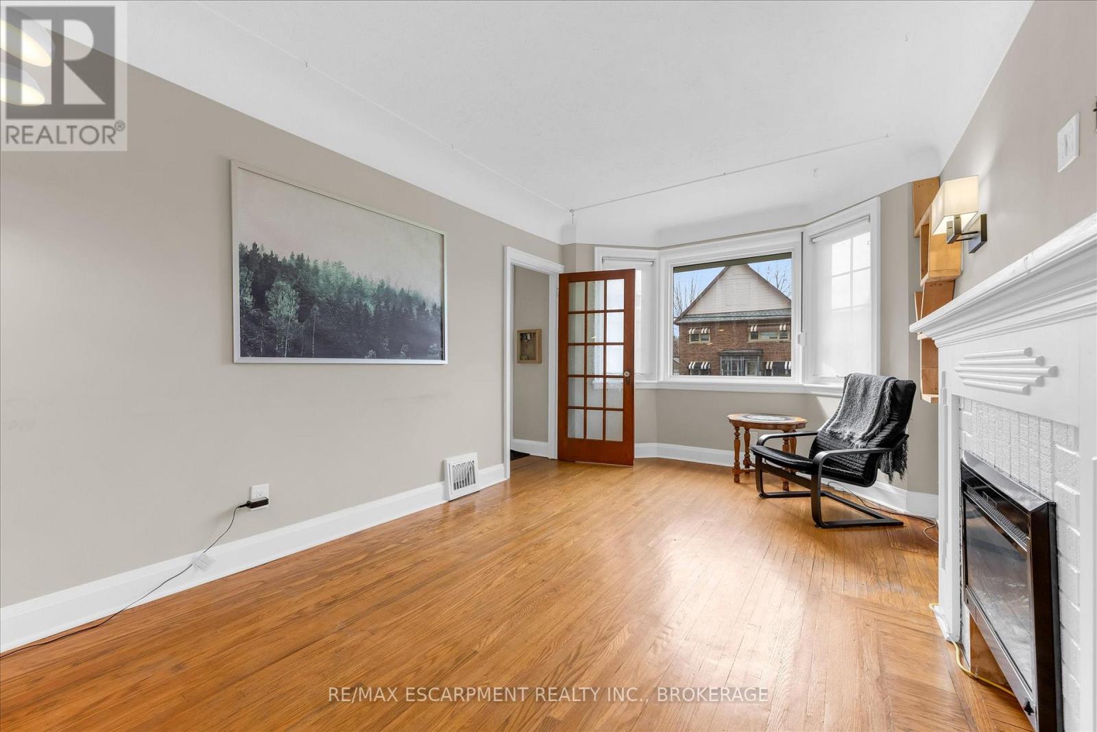 121 Cameron Avenue S, Hamilton, Ontario  L8K 2X6 - Photo 5 - X12894786