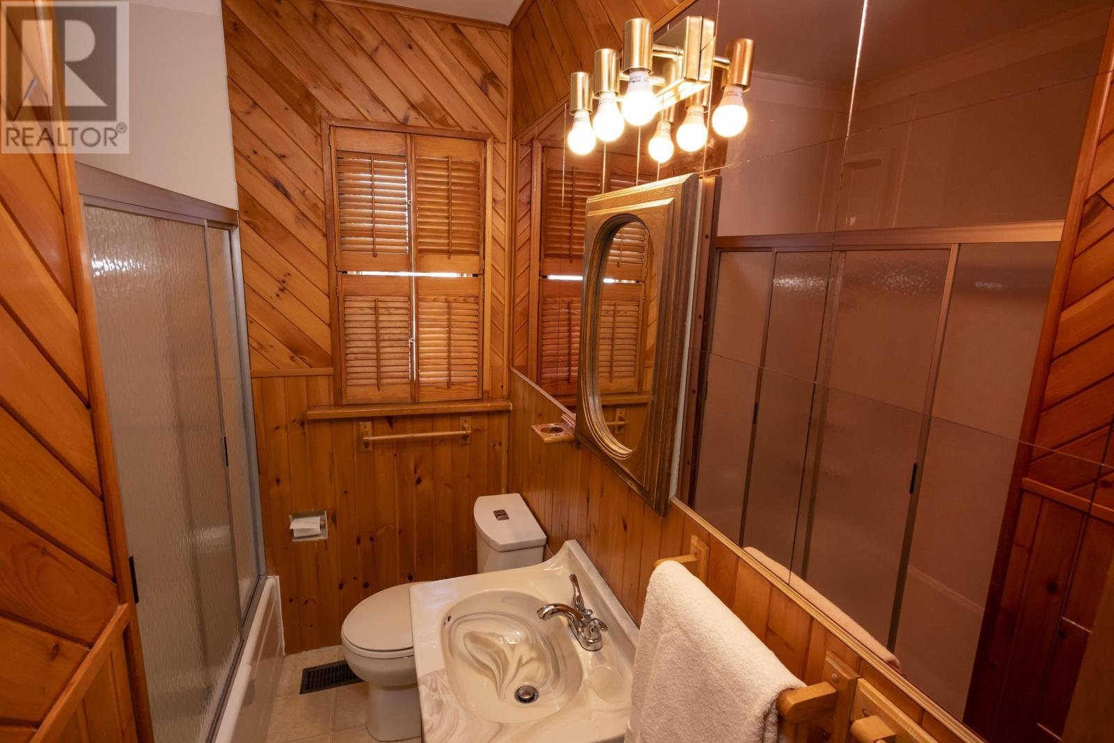 616 Southern Ave, Thunder Bay, Ontario  P7C 2V2 - Photo 17 - TB2600467