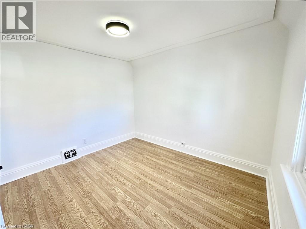 39 Beechwood Avenue, Hamilton, Ontario  L8L 2S5 - Photo 13 - 40813134