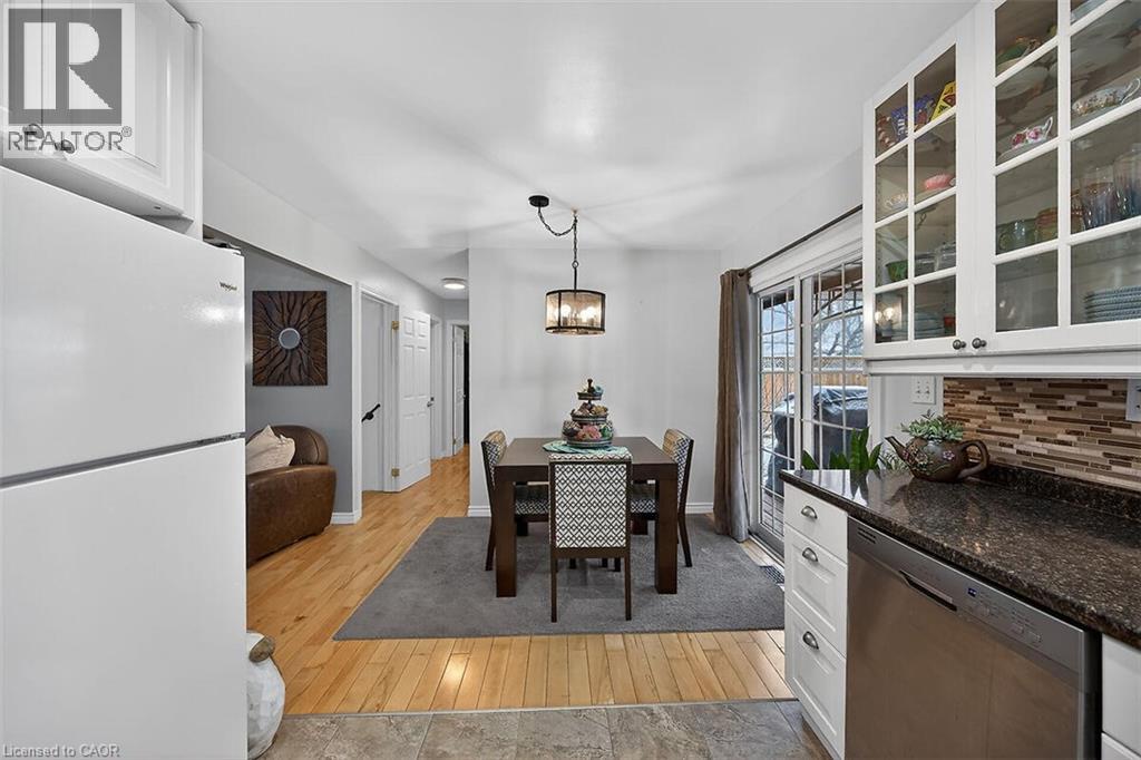 33 Abraham Drive, Niagara Falls, Ontario  L2M 6K7 - Photo 13 - 40812787