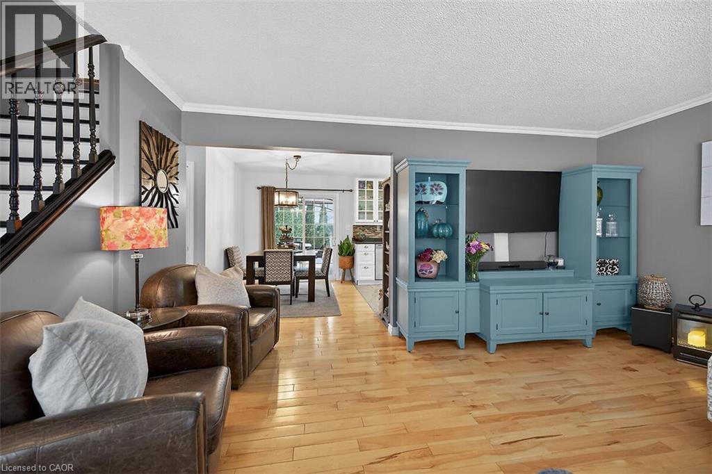 33 Abraham Drive, Niagara Falls, Ontario  L2M 6K7 - Photo 4 - 40812787