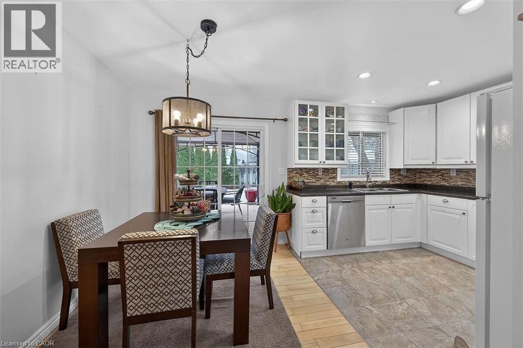 33 Abraham Drive, Niagara Falls, Ontario  L2M 6K7 - Photo 8 - 40812787