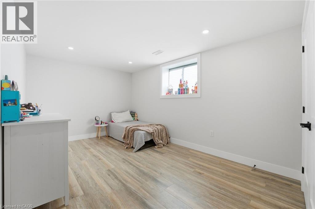 Photo 22 of 31 for 48 Rebecca Drive