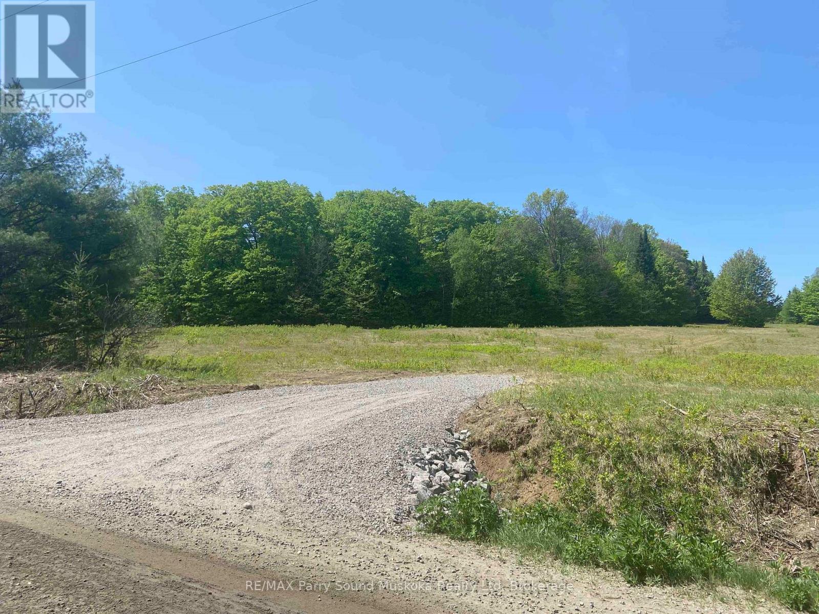 2899 Midlothian Road, Magnetawan, Ontario  P0A 1P0 - Photo 5 - X12894820