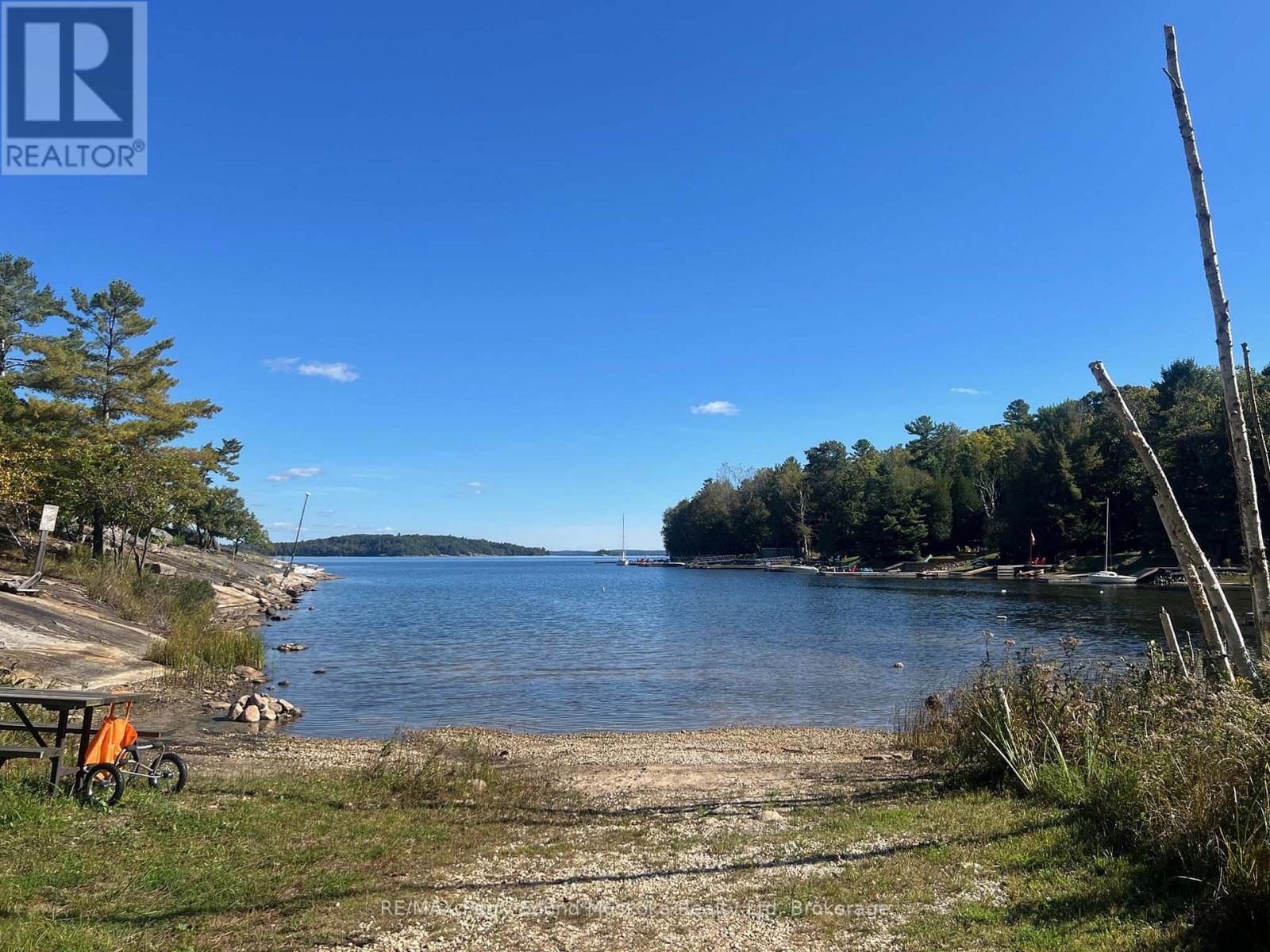 44 Ridgeway Drive, Carling, Ontario  P0G 1G0 - Photo 8 - X12894920