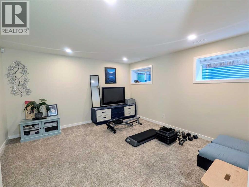 7 Greywolf Road N, Lethbridge, Alberta  T1H 7E8 - Photo 28 - A2293215