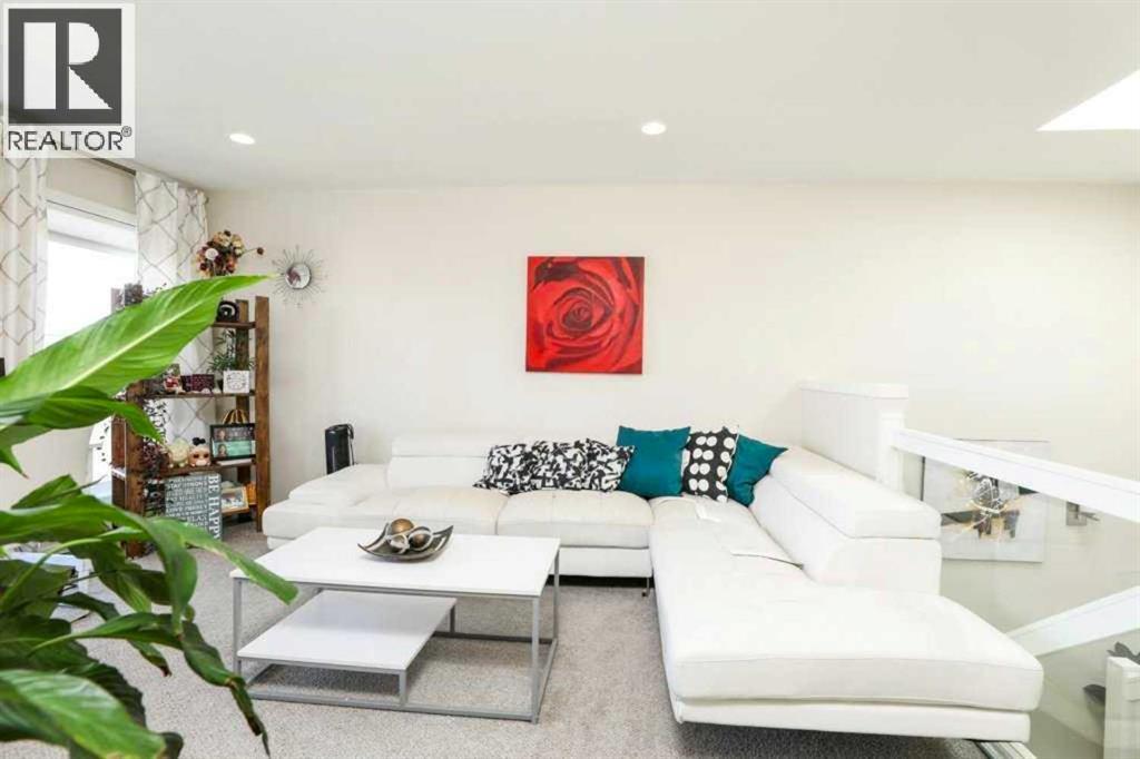 7 Greywolf Road N, Lethbridge, Alberta  T1H 7E8 - Photo 18 - A2293215