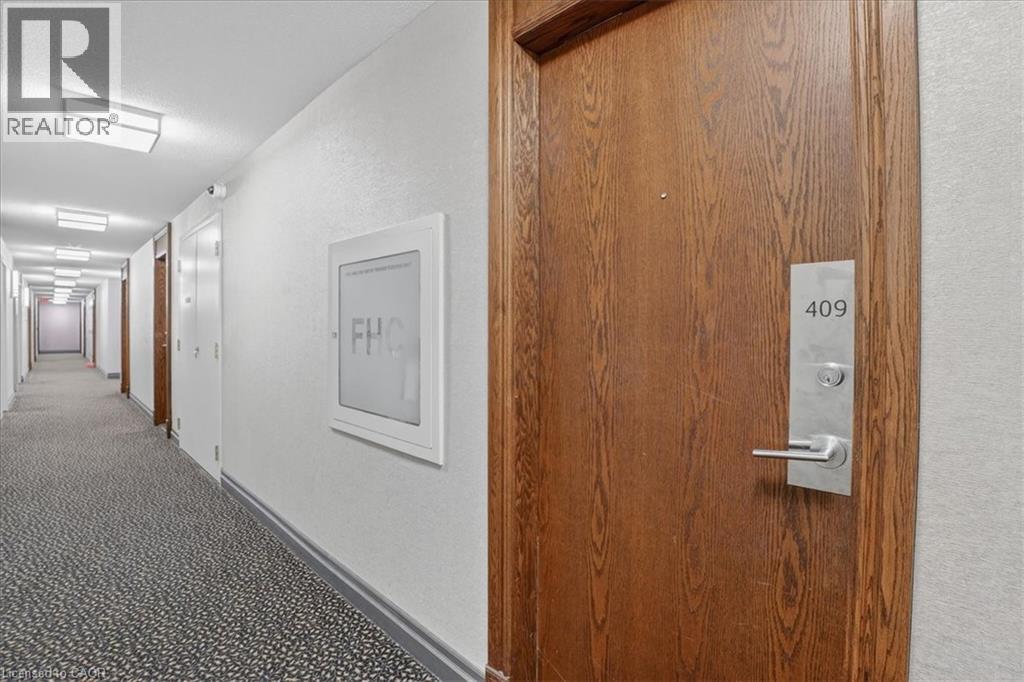 23 Oneida Crescent Unit# 409, Richmond Hill, Ontario  L4B 0A2 - Photo 7 - 40807935