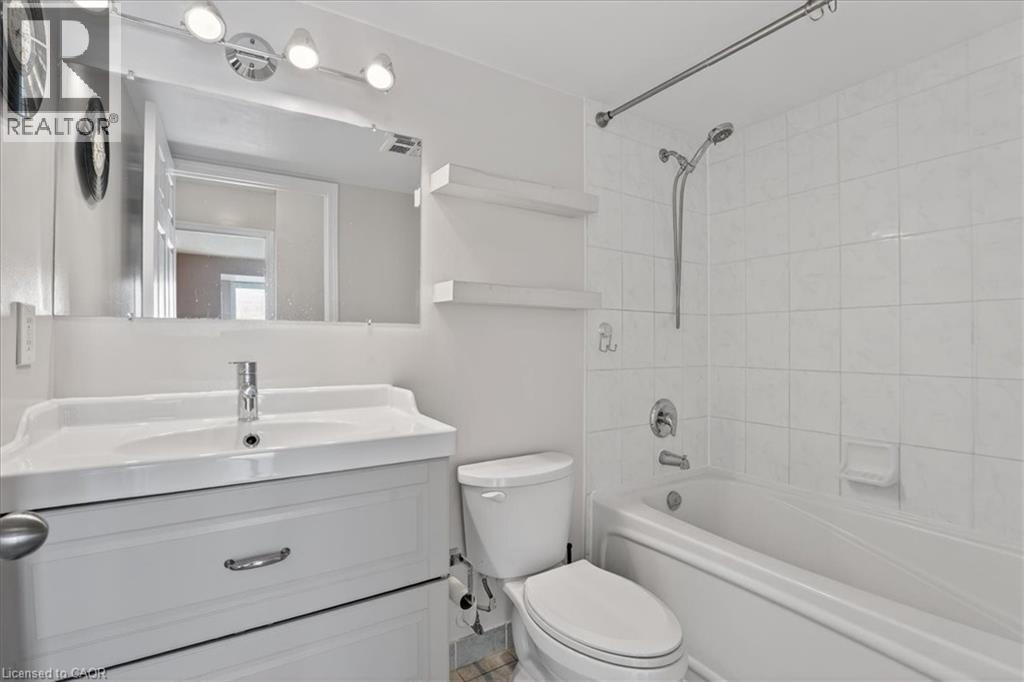 23 Oneida Crescent Unit# 409, Richmond Hill, Ontario  L4B 0A2 - Photo 19 - 40807935