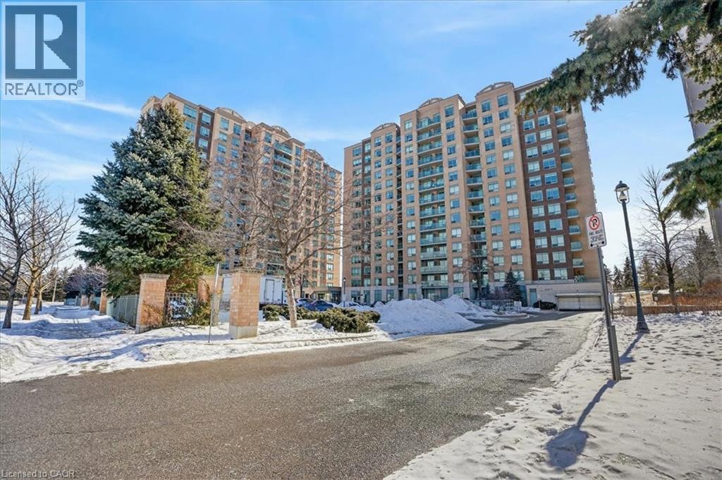 23 Oneida Crescent Unit# 409, Richmond Hill, Ontario  L4B 0A2 - Photo 3 - 40807935