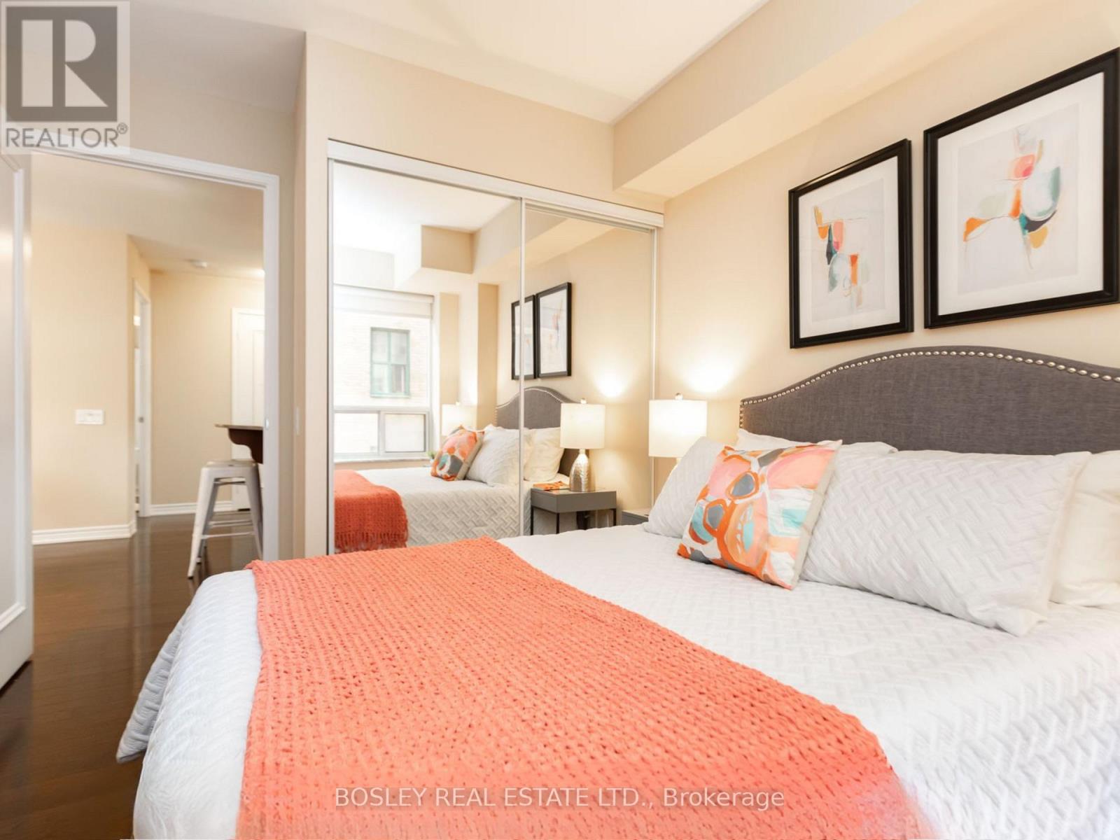 302 - 60 St Clair Avenue W, Toronto, Ontario  M4V 1M1 - Photo 20 - C12894668