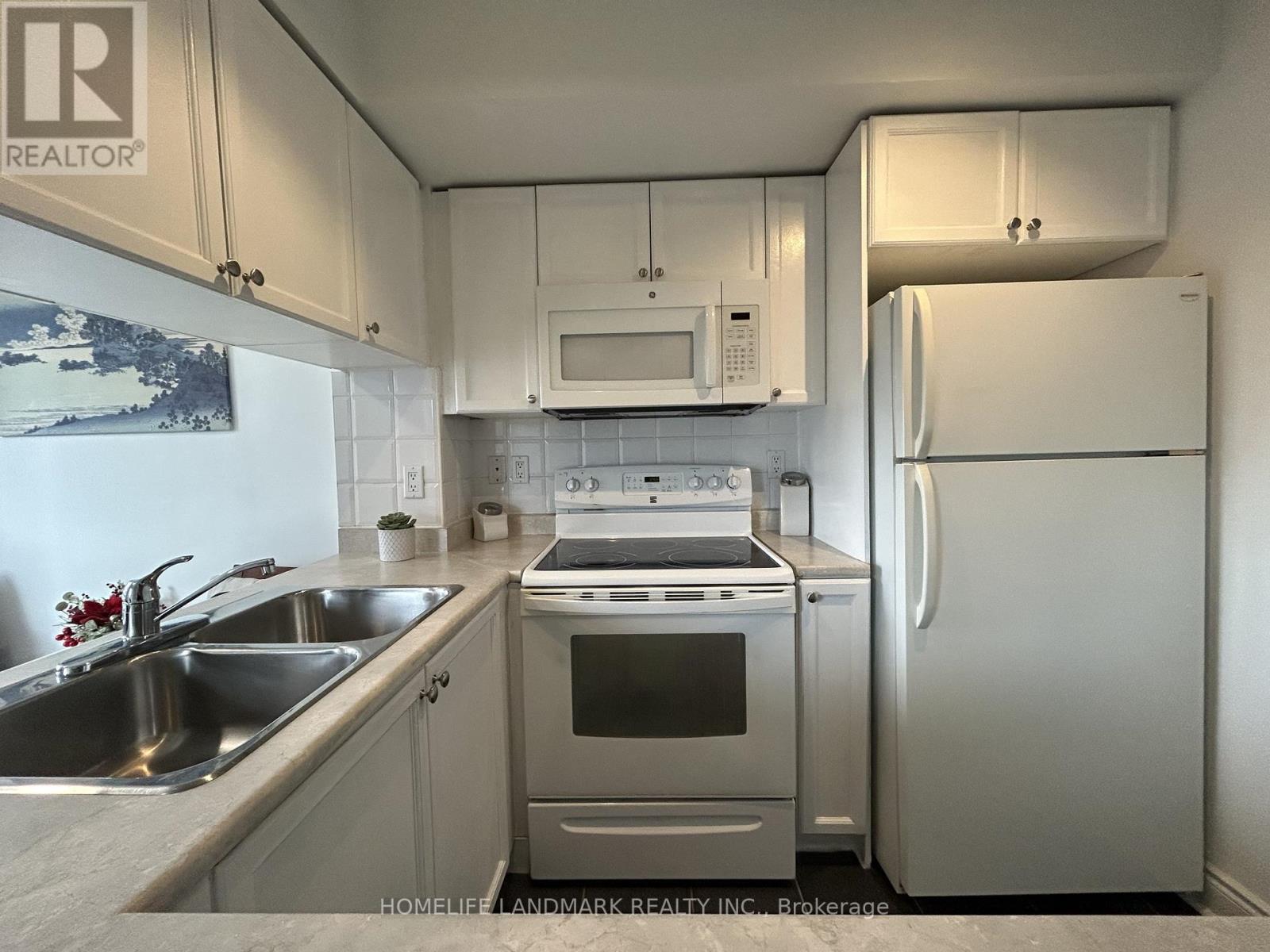 1204 - 909 Bay Street, Toronto, Ontario  M5S 3G2 - Photo 8 - C12894684