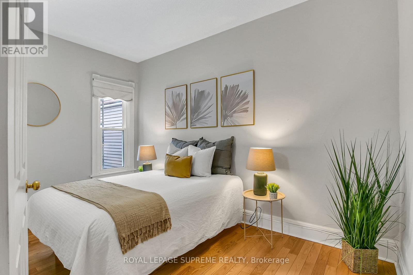 163 Beaconsfield Avenue, Toronto, Ontario  M6J 3J7 - Photo 27 - C12894742