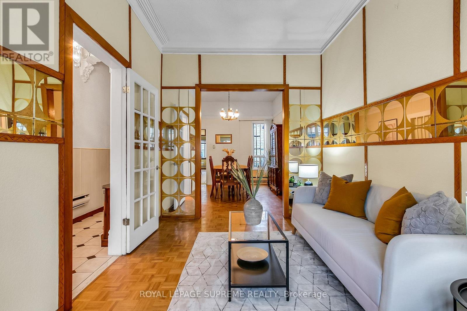 163 Beaconsfield Avenue, Toronto, Ontario  M6J 3J7 - Photo 8 - C12894742