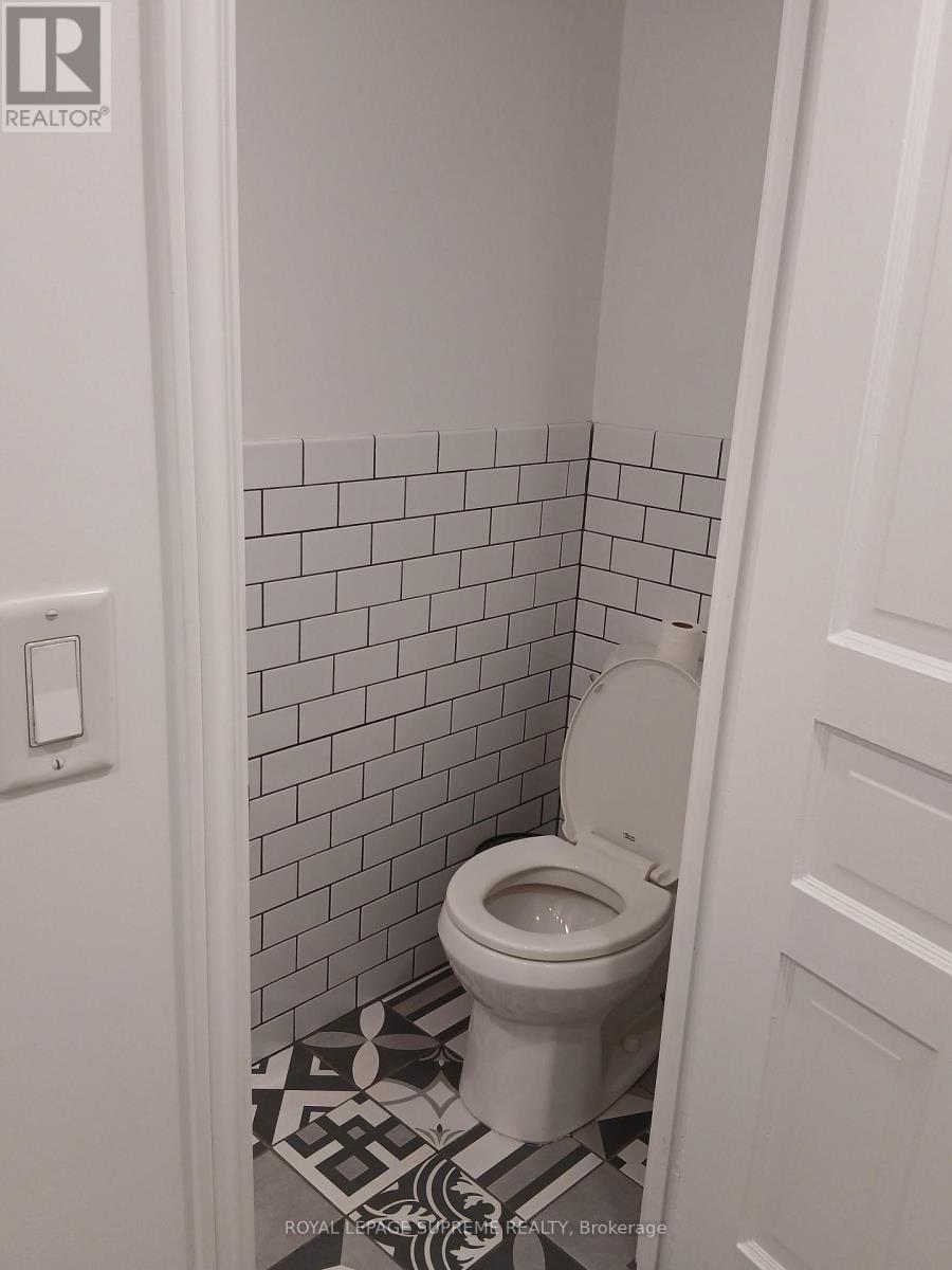 1586 Dundas Street W, Toronto (Little Portugal), Ontario  M6K 1T8 - Photo 6 - C12894802