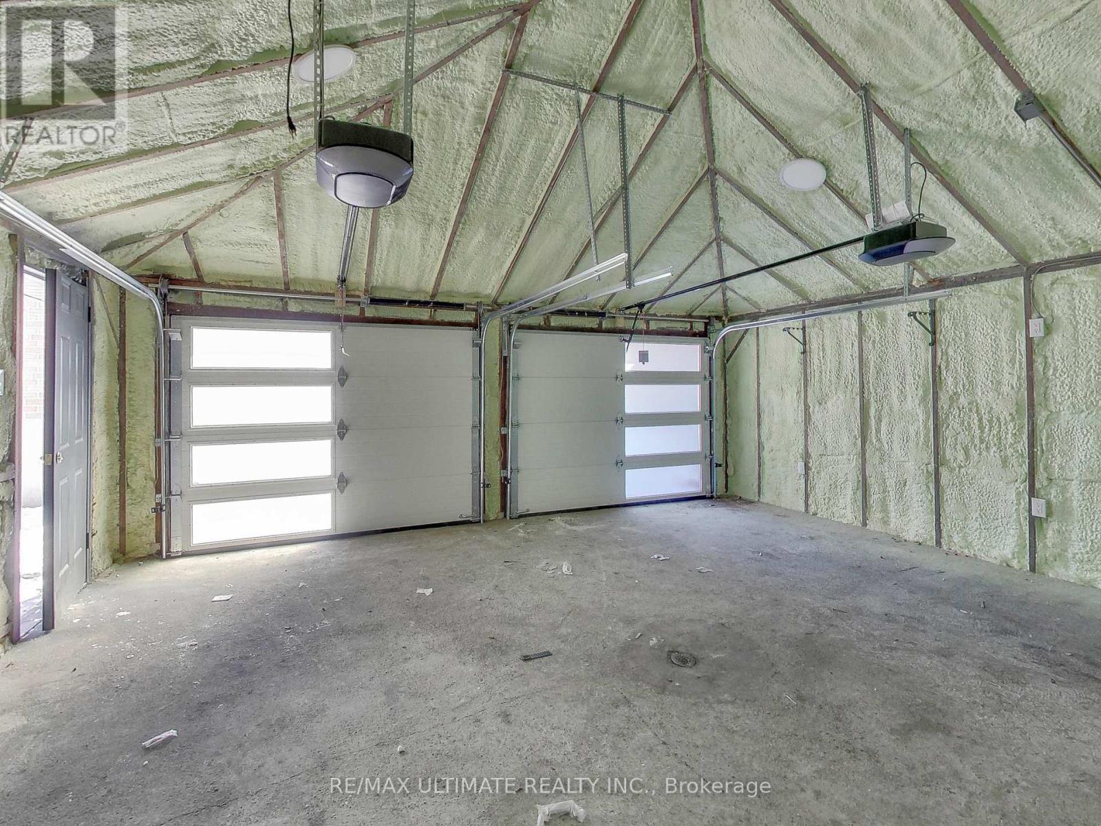 120 Edinborough Court, Toronto, Ontario  M6N 2E8 - Photo 30 - W12829060