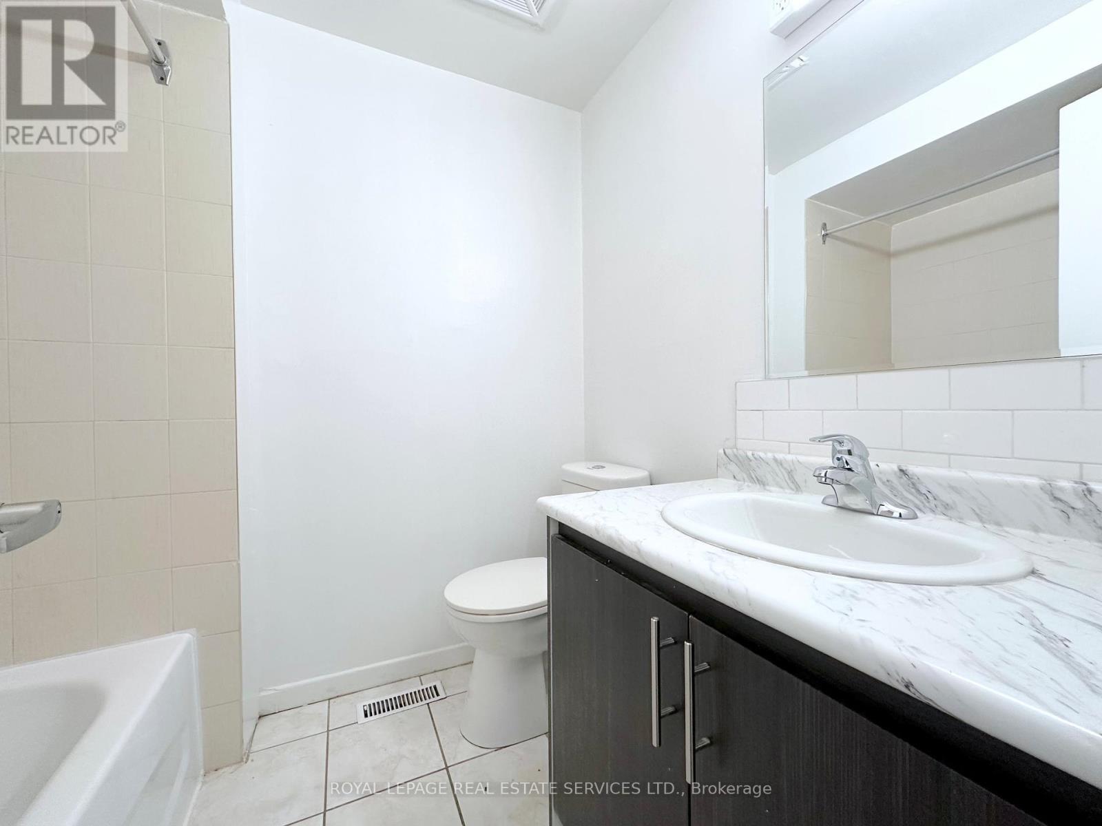 Th4 - 63 Havenbrook Boulevard, Toronto, Ontario  M2J 1A7 - Photo 10 - C12894822