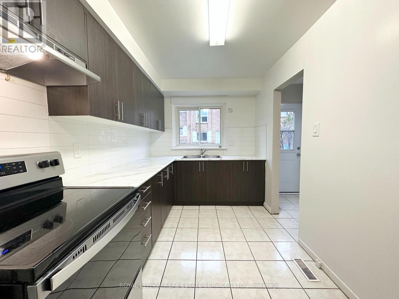 Th4 - 63 Havenbrook Boulevard, Toronto, Ontario  M2J 1A7 - Photo 6 - C12894822