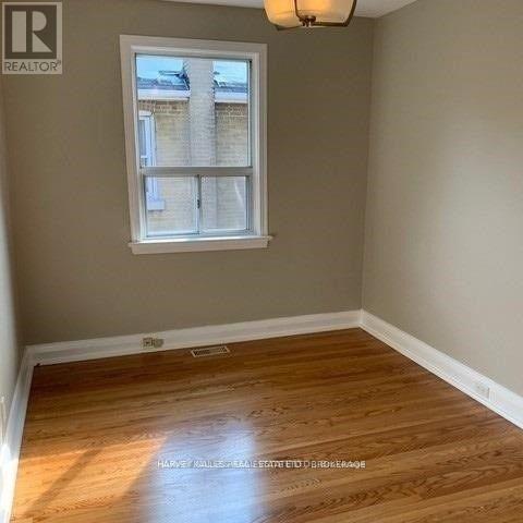 Main - 72 Mcgillivray Avenue, Toronto, Ontario  M5M 2Y2 - Photo 10 - C12894936