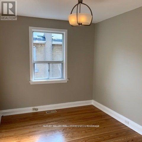 Main - 72 Mcgillivray Avenue, Toronto, Ontario  M5M 2Y2 - Photo 11 - C12894936